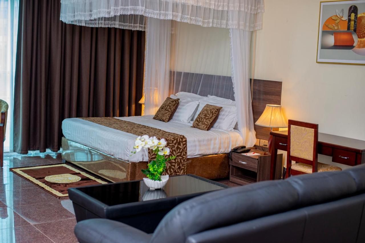 Koki Hotel Kampala Bagian luar foto