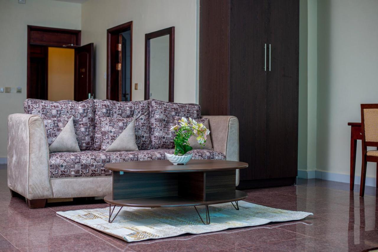 Koki Hotel Kampala Bagian luar foto