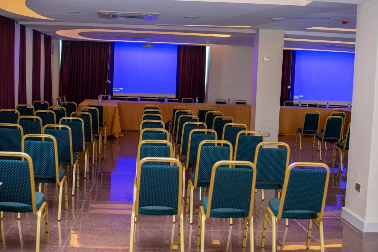 Koki Hotel Kampala Bagian luar foto