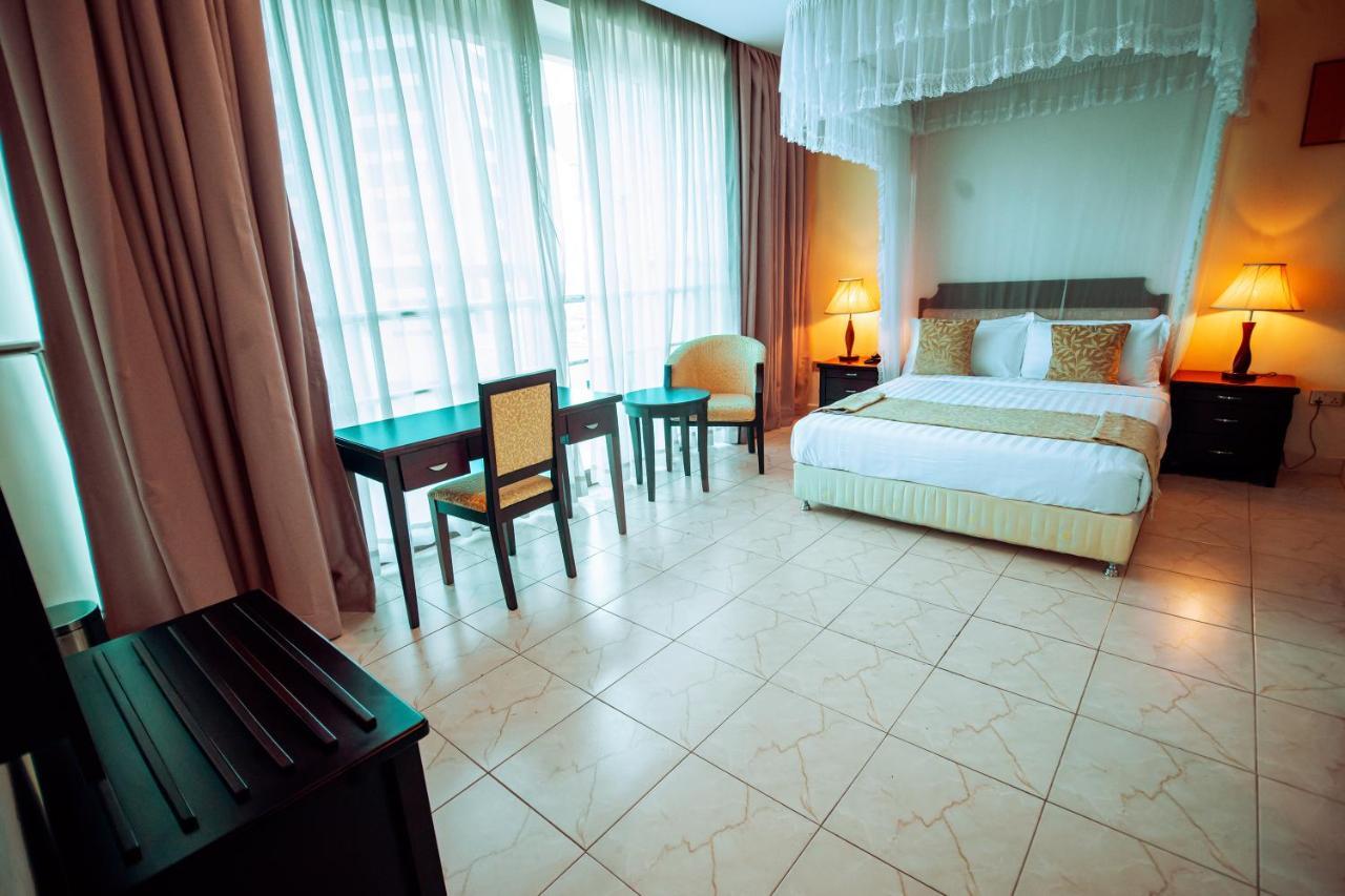 Koki Hotel Kampala Bagian luar foto