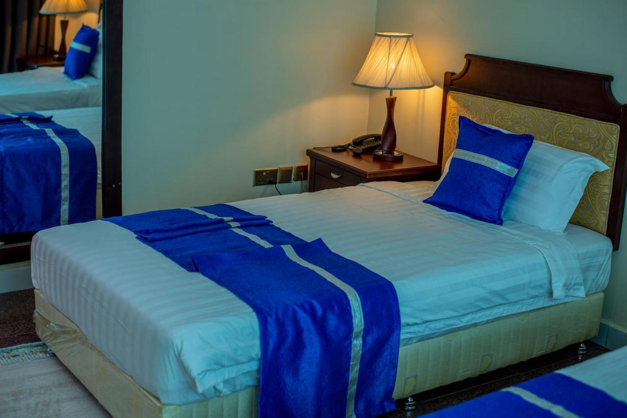 Koki Hotel Kampala Bagian luar foto