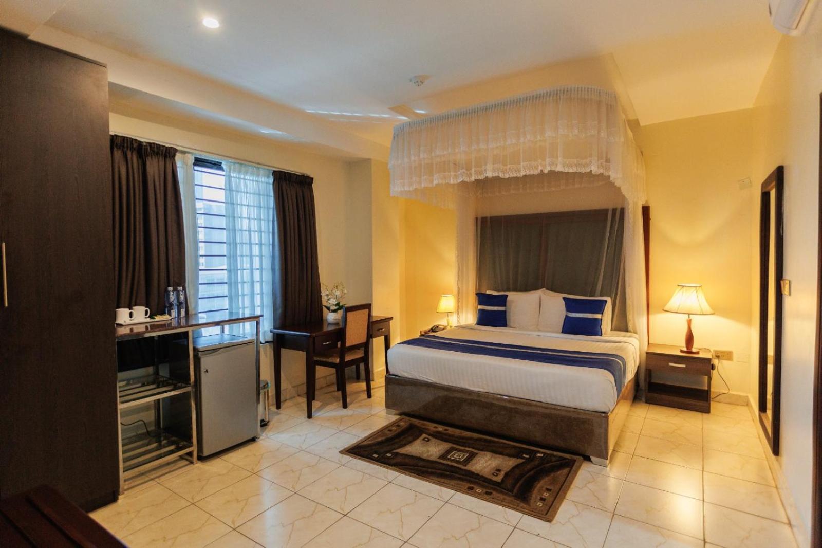 Koki Hotel Kampala Bagian luar foto