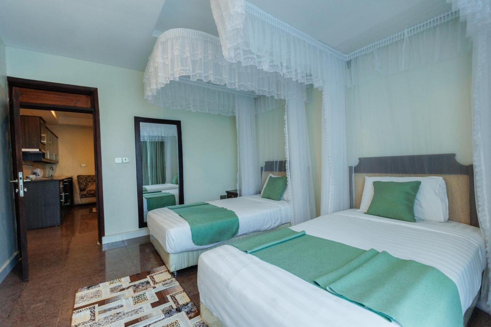Koki Hotel Kampala Bagian luar foto