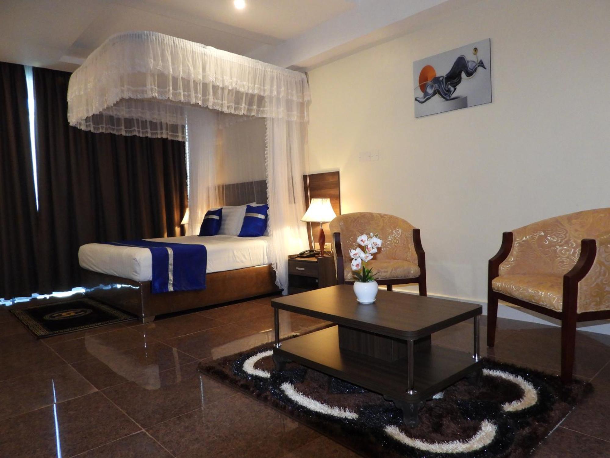 Koki Hotel Kampala Bagian luar foto