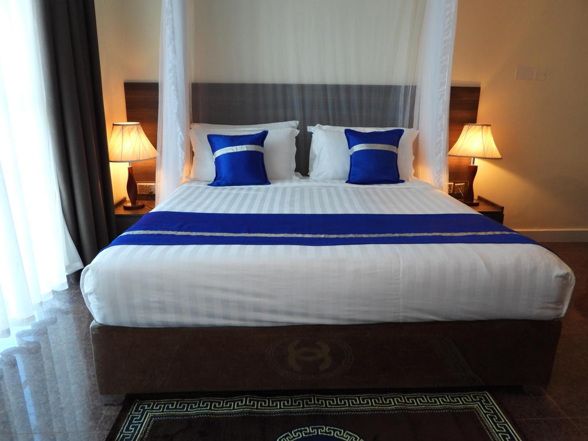 Koki Hotel Kampala Bagian luar foto