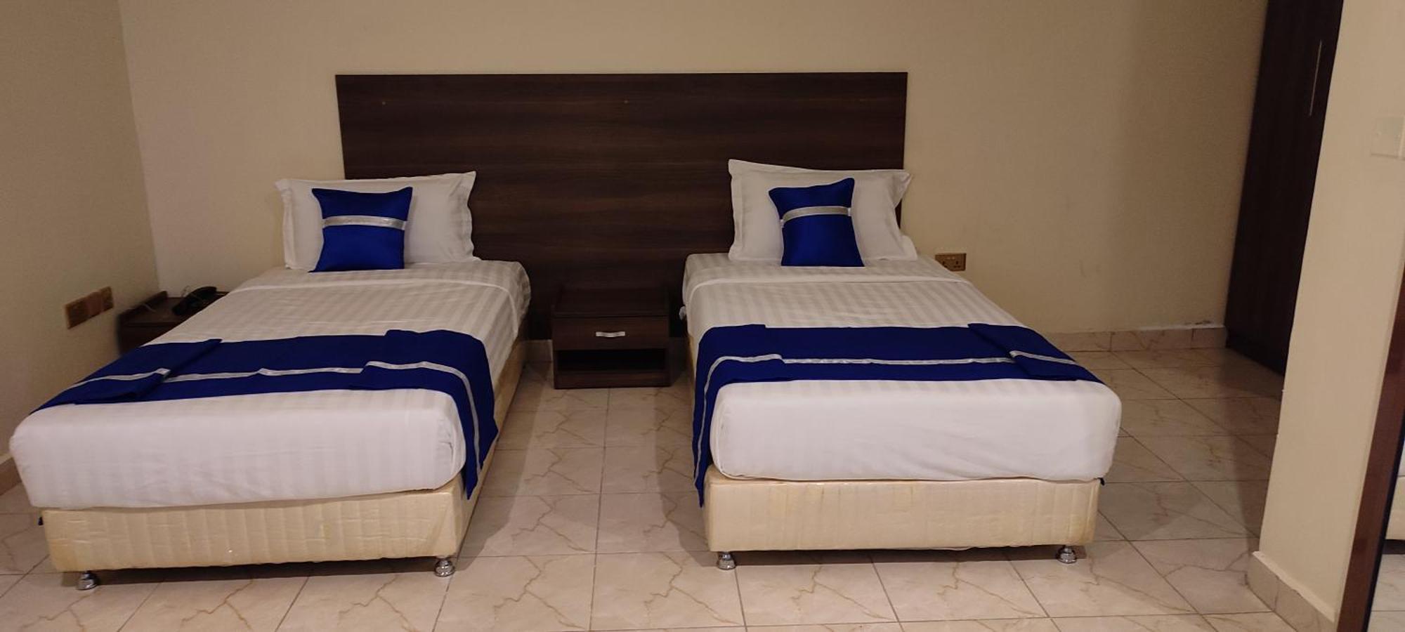 Koki Hotel Kampala Bagian luar foto